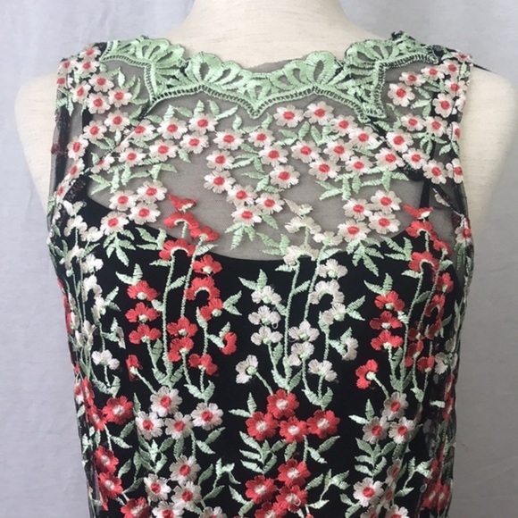 ANTHROPOLOGY HD in Paris Embroidered Emilia Women's Dress Sz 4 - Picture 5 of 11